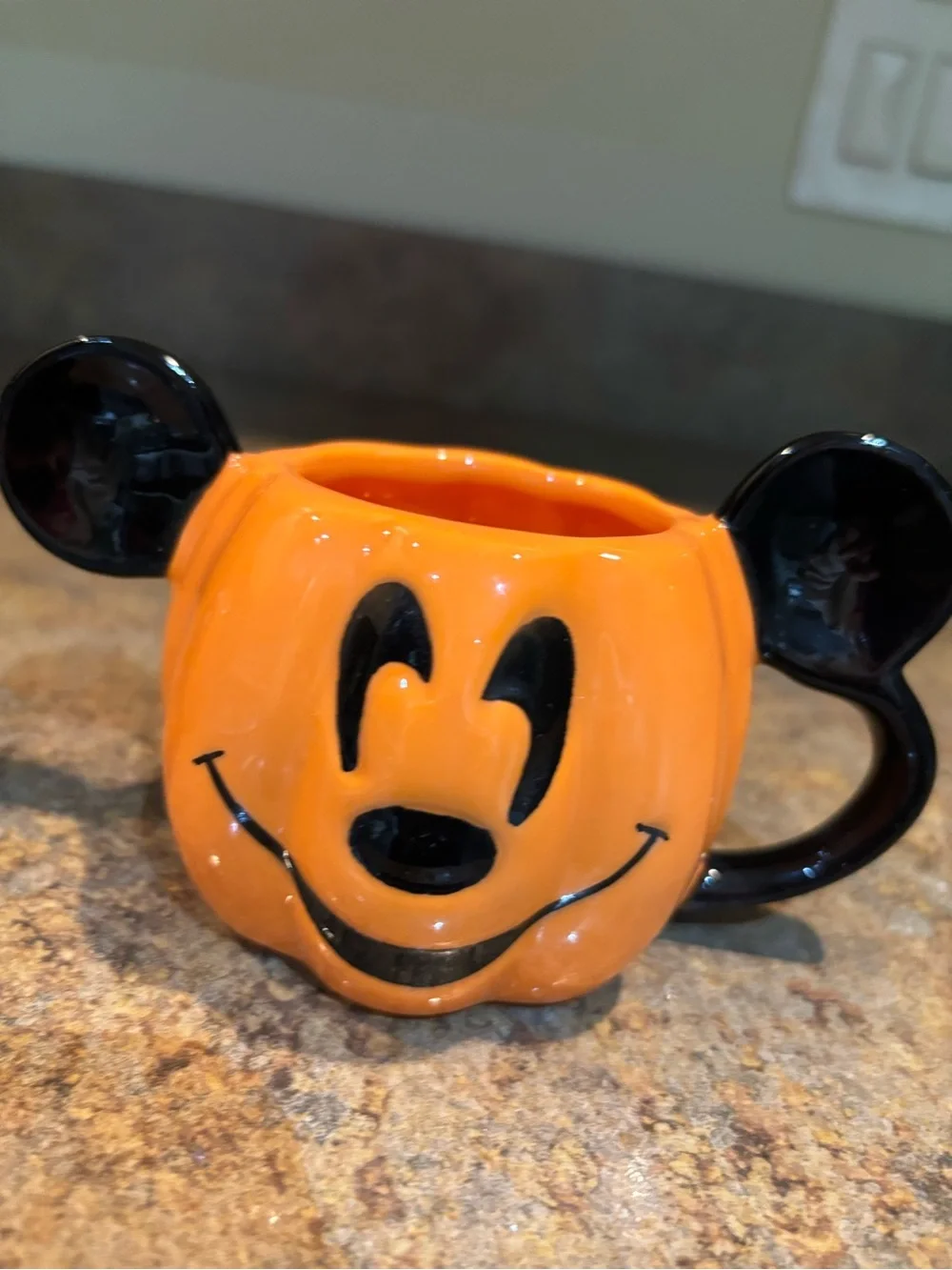 Disney Mickey & Minnie Pumpkin mini-Mugs — halloween fall home decor